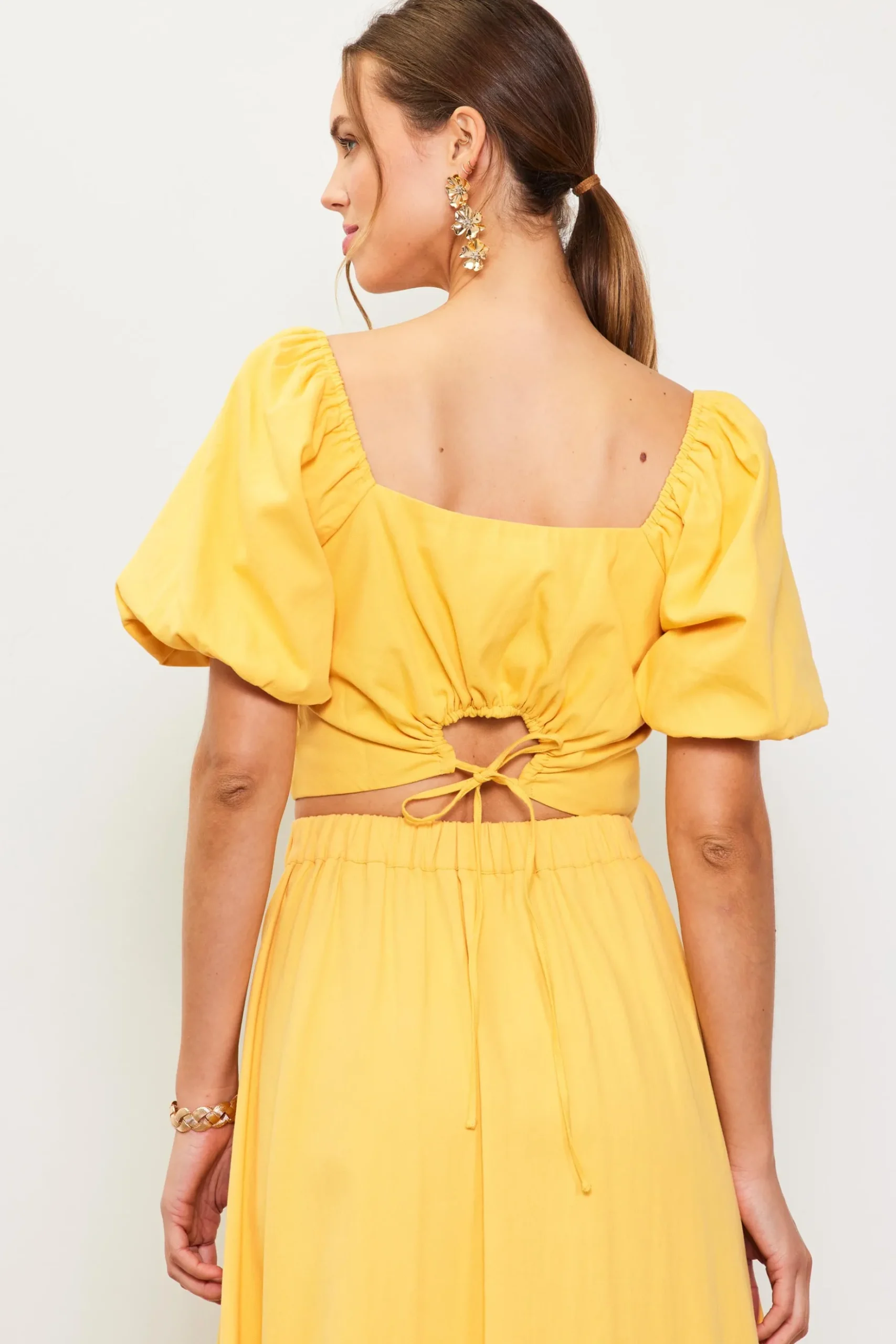 Cinch-Back Square Neck Top*SKIES ARE BLUE Sale
