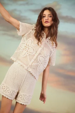 Crochet Short Sleeve Polo Top*SKIES ARE BLUE Online