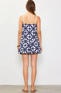 Embroidered Cami Top*SKIES ARE BLUE Best