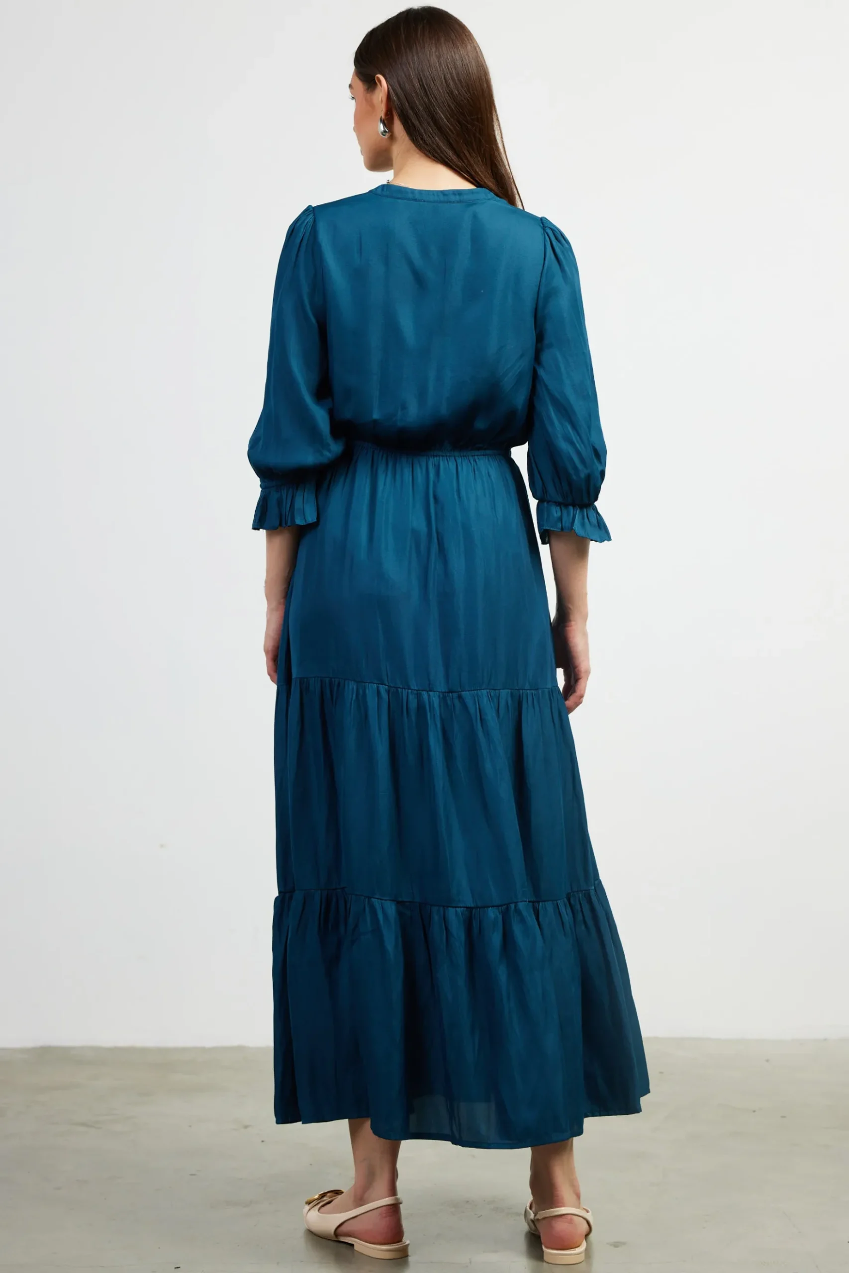 Emery Ruffle Tiered Maxi Dress*SKIES ARE BLUE Outlet