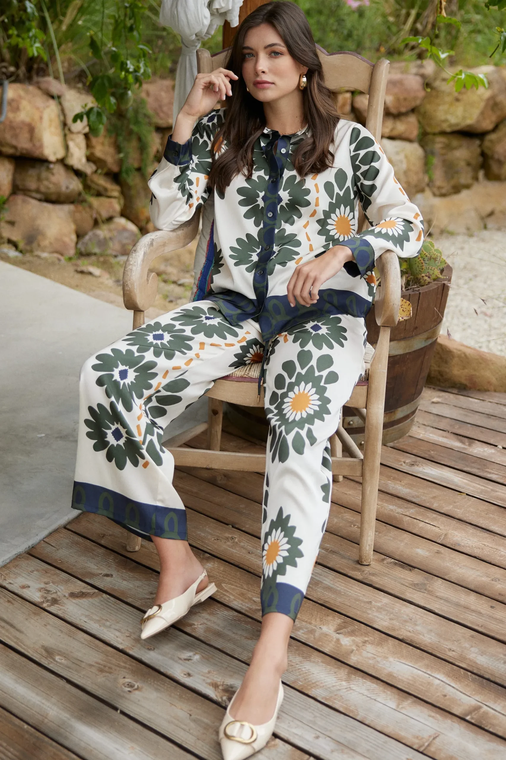 Floral Print Longsleeve Blouse*SKIES ARE BLUE Sale