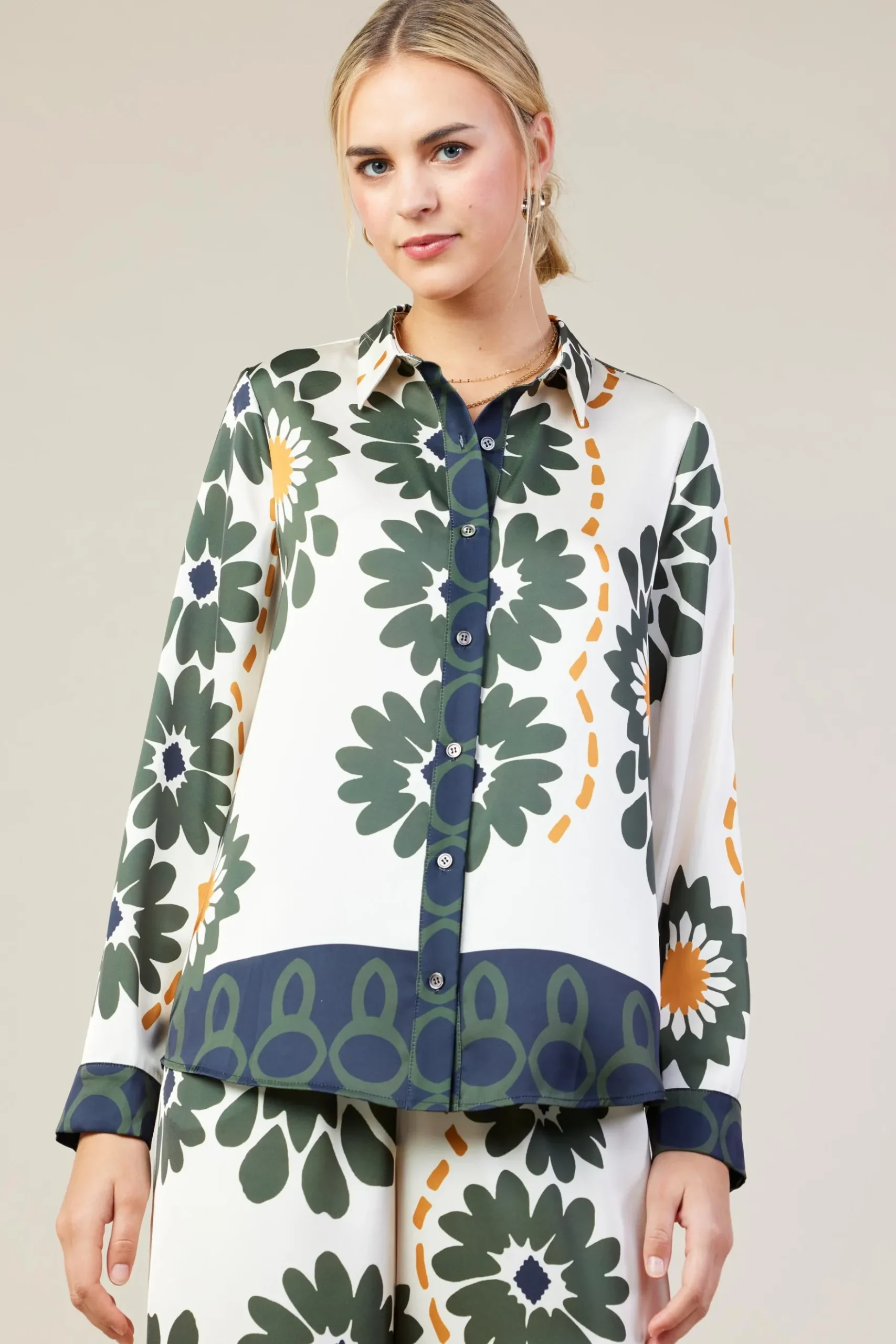 Floral Print Longsleeve Blouse*SKIES ARE BLUE Sale