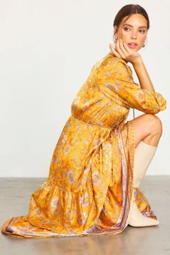 Retro Floral Motif Maxi Dress*SKIES ARE BLUE Sale