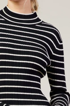 Ribbed Flared Longsleeve Top*SKIES ARE BLUE Online