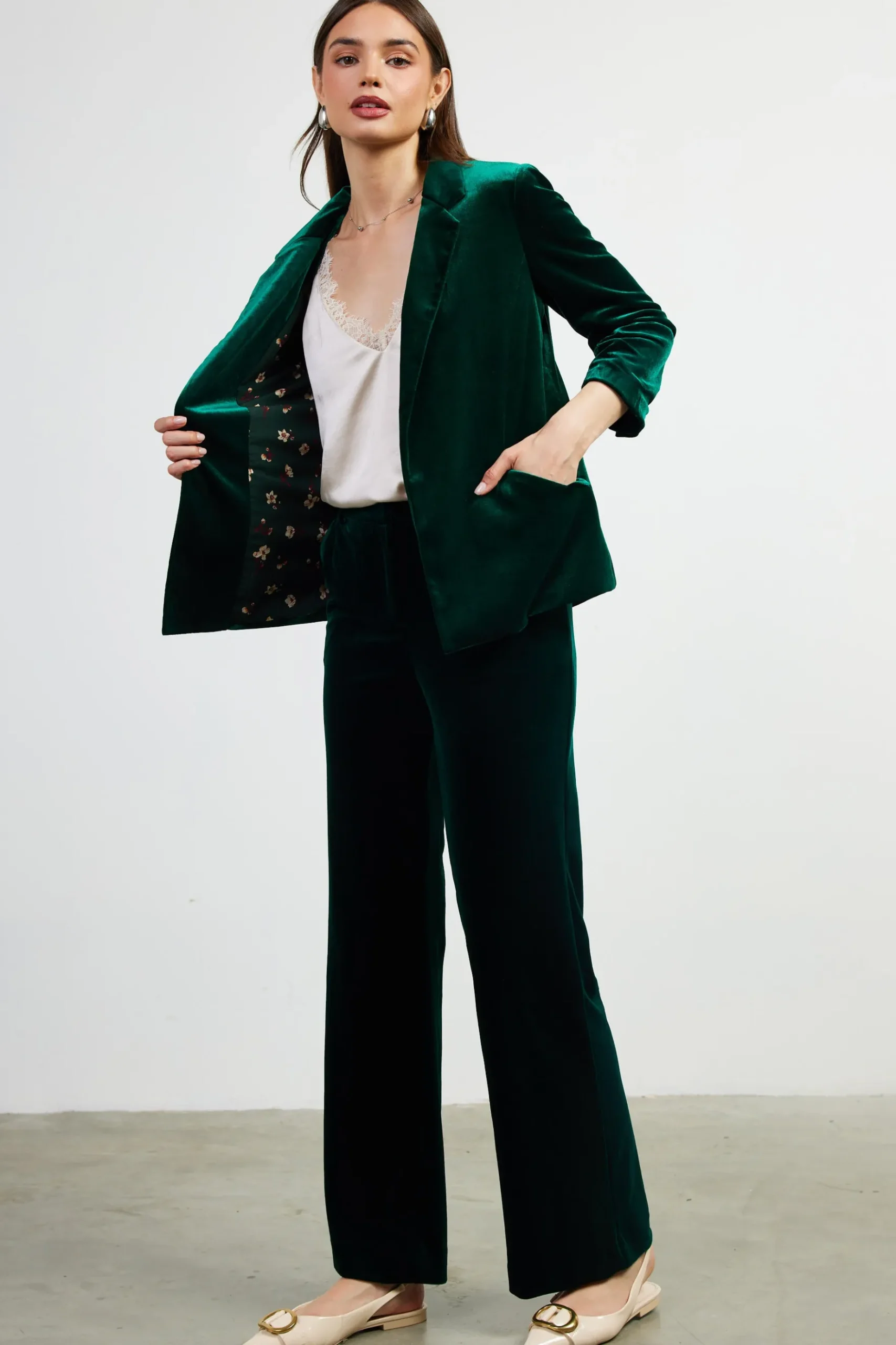 Ruched Velvet Blazer*SKIES ARE BLUE
