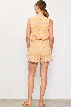 Scallop Trim Embroidered Shorts*SKIES ARE BLUE Hot