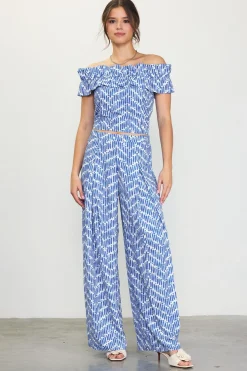 Smocked Off Shoulder Ruffle Top*SKIES ARE BLUE Outlet