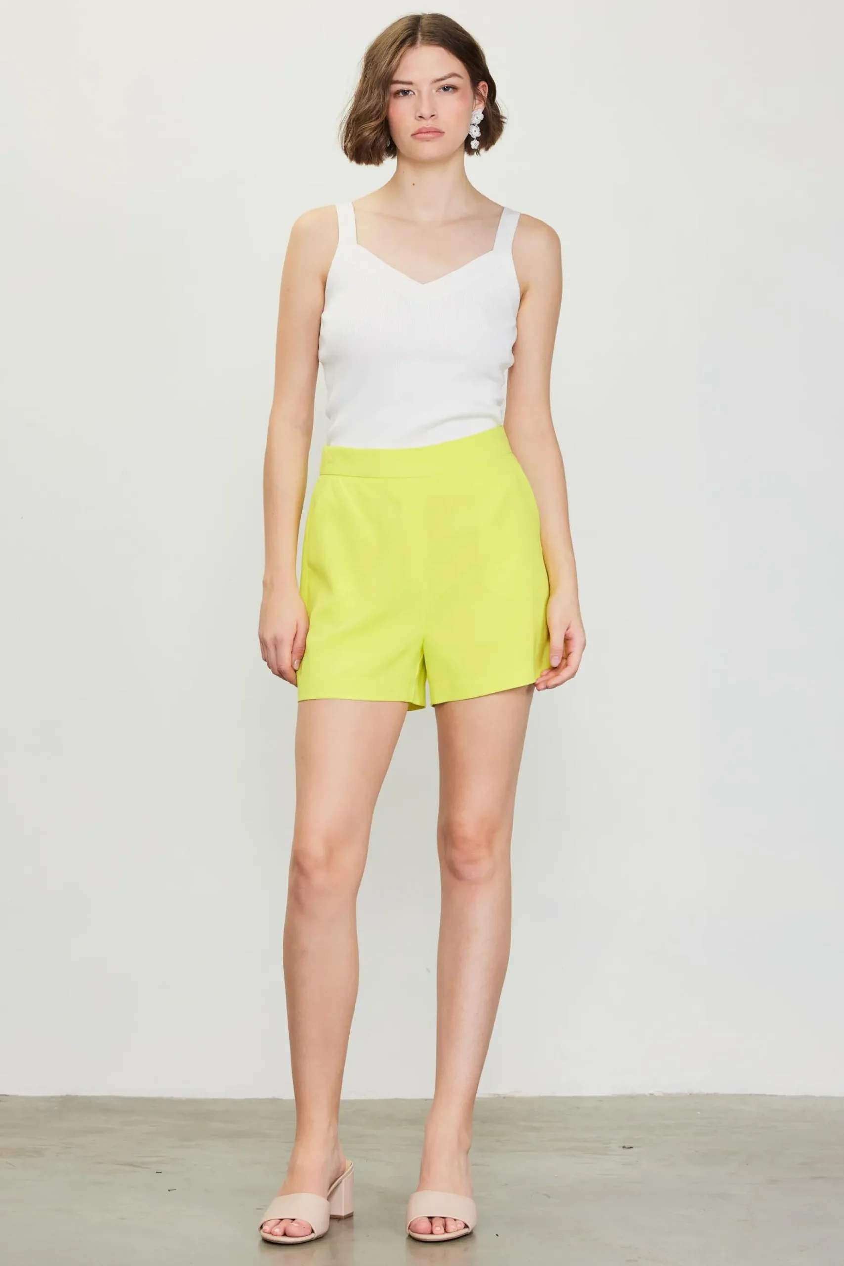 Structured Shorts*SKIES ARE BLUE