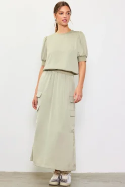 Utility Cargo Pocket Midi Skirt*SKIES ARE BLUE Sale